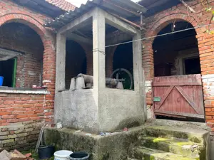 Honorici, Casa Cu Teren, 230 Mp. Suprafata construita, 1.700 Mp. Suprafata teren - imagine 7