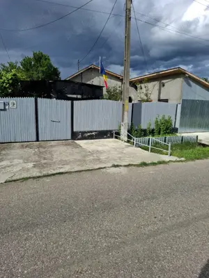 Vand casa în Stefanesti Argeș sat Golești la numai 8 Km de Pitesti 