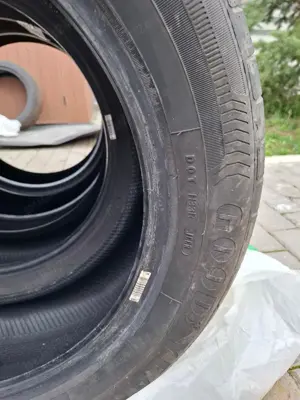 Vand 4 anvelope vara good year efficient grip R 17 - imagine 5