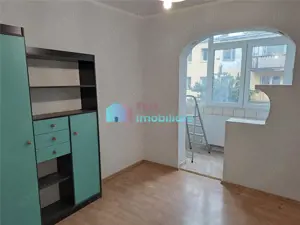 Apartament cu 3 camere semimobilat etaj 3 George Enescu - imagine 9