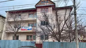 Casă solidă de vânzare în Tecuci | Poziție bună, preț imbatabil - imagine 2