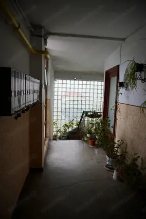 Apartament cu 3 camere de vânzare Str. 1 Mai - imagine 12