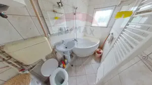 Apartament cu 3 camere de vânzare Str. 1 Mai - imagine 7