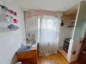 Apartament cu 3 camere de vânzare Str. 1 Mai - imagine 6