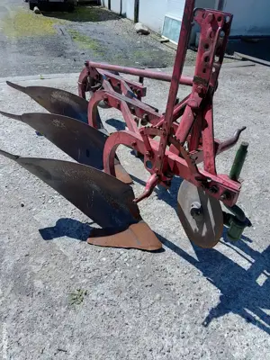 plug 3 brazde Kvenerland 