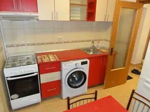 Ofer spre inchiriere apartament 3 camere semidecomandat zona Bucur Obor - imagine 8