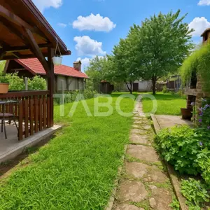 Casa de vanzare str Paltinului nr 28  Vasile Aaron teren liber 170 mp