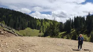 Vând teren intravilan in Baisoara