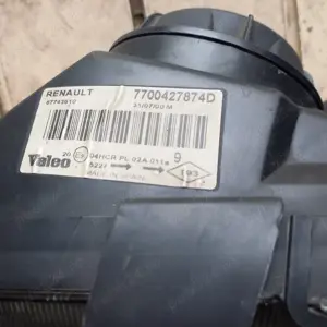 Far dreapta Renault megane2 Valeo  - imagine 3