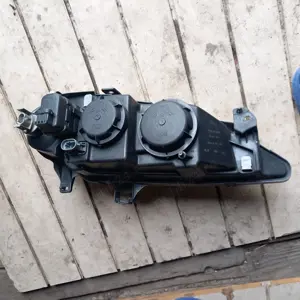 Far dreapta Renault megane2 Valeo  - imagine 5