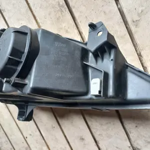 Far dreapta Renault megane2 Valeo  - imagine 4