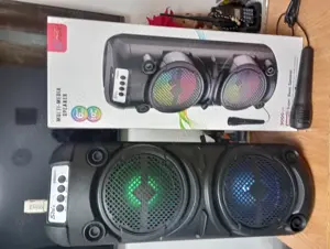 Vând Boxa Stic, Card, Microfon Funcțională  Nouo an Cutie preț 250 Ron .Tel   - imagine 5