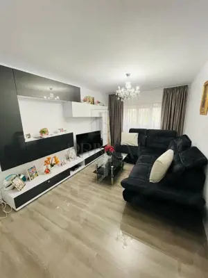 LIPOVEI - PARTER INALT - 3 camere - 2 bai - balcon - centrala proprie - clima - BOXA
