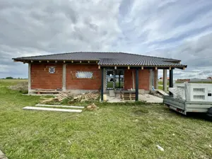 Casa 4 camere, 105 utili, 566 teren, pompa de caldura, Sanmihaiu Roman - imagine 3