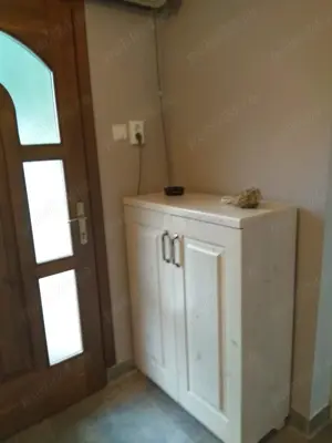 Închiriez  garsonieră, cameră, hol, baie, în zona fabric. - imagine 2 Închiriez  garsonieră, cameră, hol, baie, în zona fabric. - imagine 2