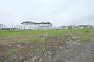Berceni - zona Mamina - LAKE GARDEN, 816 mp. teren exceptional Lot 1 - imagine 9