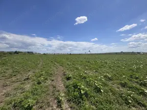 Teren de vanzare – Locatie strategica langa aeroport