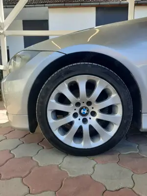 BMW 320D  plafon negru  Piele Navigatie Rata de la 80 euro lunar - imagine 17