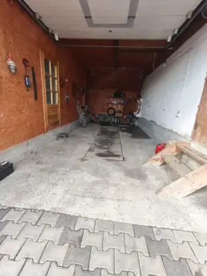 Casa 4 camere, 6000mp teren, zona centrala, Negostina, Siret - imagine 14