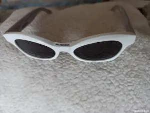 ochelari de soare "Balenciaga" noi