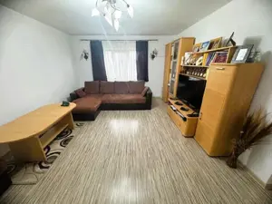 Apartament 3 camere 89,70mp strada Cuza Voda - imagine 2 Apartament 3 camere 89,70mp strada Cuza Voda - imagine 2