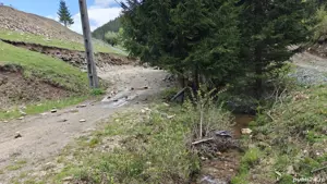 Vând teren intravilan in Baisoara - imagine 6