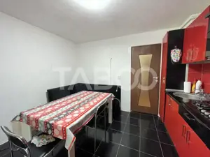 Apartament cu 2 camere decomandate si balcon de inchiriat in Strand - imagine 7