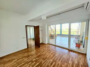 Otopeni - Str. Ferme F, in bloc 2009, penthouse 156 mp. etaj 2