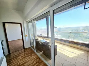 Otopeni - Str. Ferme F, in bloc 2009, penthouse 156 mp. etaj 2 - imagine 6