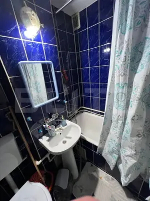 Apartament decomandat, 2 camere, zona Plopilor - imagine 6