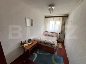Apartament decomandat, 2 camere, zona Plopilor - imagine 3