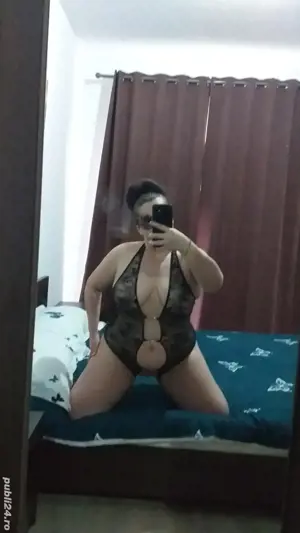 ofer masaj de relaxare si erotic 