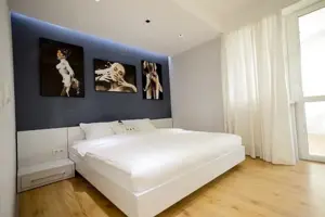 Garsoniera disponibila in Bartolomeu langa caminele Memo