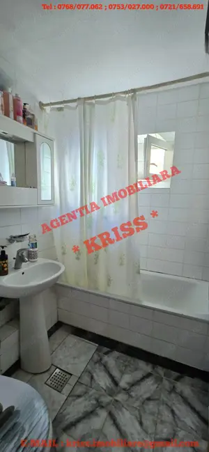 Apartament 3 Camere CRAIOVEI Confort 1 Decomandat 110 Mp. An 1999 Etaj Intermediar - imagine 10