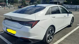 Vand Hyundai Elantra, varianta de top Exclusive, unic proprietar - imagine 5