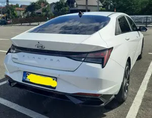 Vand Hyundai Elantra, varianta de top Exclusive, unic proprietar - imagine 7