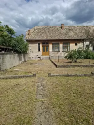 Casa din caramida pentru renovat  3 camere in Nadlac - imagine 20
