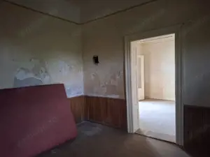 Casa din caramida pentru renovat  3 camere in Nadlac - imagine 15