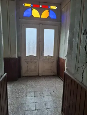 Casa din caramida pentru renovat  3 camere in Nadlac - imagine 5