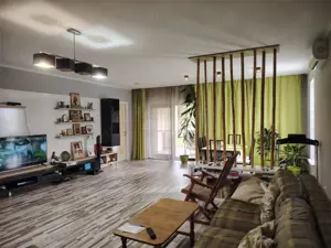 OCAZIE UNICA!!! Vila de lux, intr-o zona linistita, la 20 minute de Ploiesti