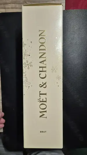  Vand sampanie Moet Chandon Imperial Brut Editie limitata