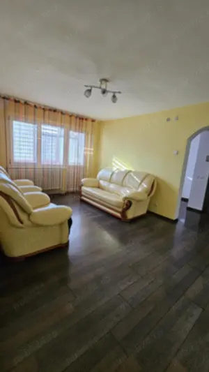 Apartament de vânzare - 3 camere  - imagine 4