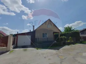 Casă / Vilă cu 5 camere de vânzare în zona Est