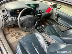 Renault Laguna 1.9dCi Initiale Paris - imagine 8