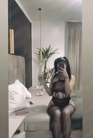 Alina    Din nou in oras ! Fac și deplasări  