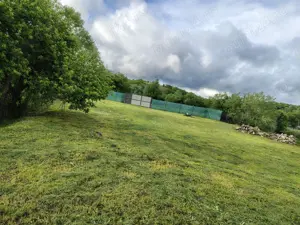 Vând teren in Ezeriș  - imagine 6