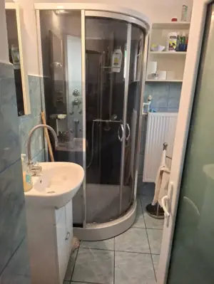 Casa renovata 4 camere in Nadlac - imagine 15