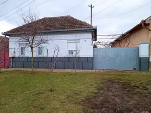 Casa renovata 4 camere in Nadlac - imagine 16