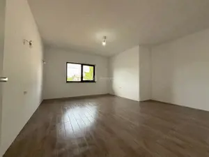 Casa 4 cam 163 mp utili, 27 mp terasa, teren 689mp - imagine 5 Casa 4 cam 163 mp utili, 27 mp terasa, teren 689mp - imagine 5