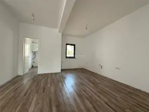 Casa 4 cam 163 mp utili, 27 mp terasa, teren 689mp - imagine 3 Casa 4 cam 163 mp utili, 27 mp terasa, teren 689mp - imagine 3